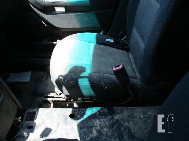2018-ford-explorer-image-9