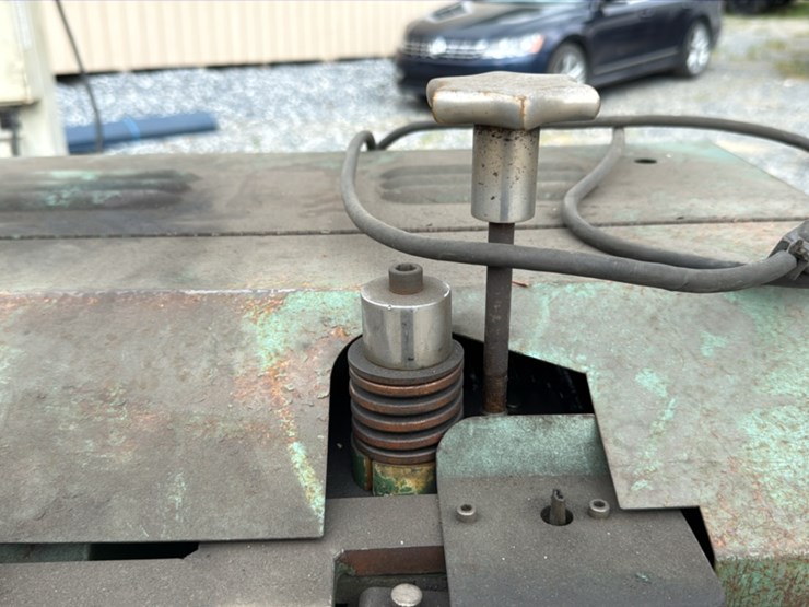 #133-•-deburring-machine-image-8