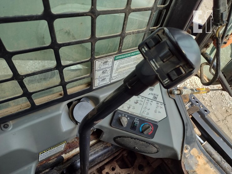2014-bobcat-t590-image-11