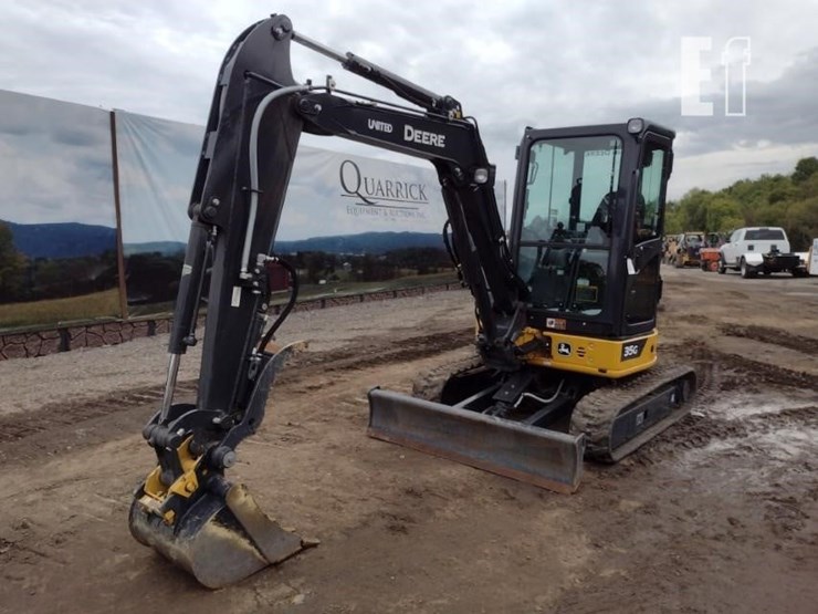 2023-deere-35g-image-47