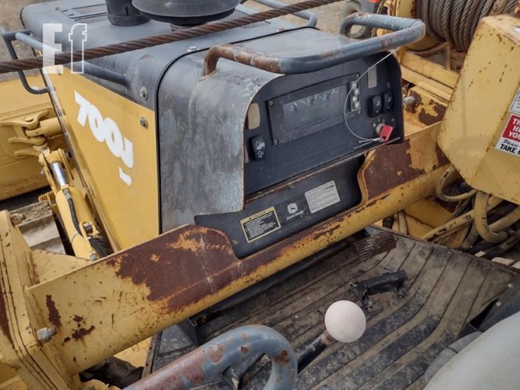 2007-deere-700j-lgp-image-14