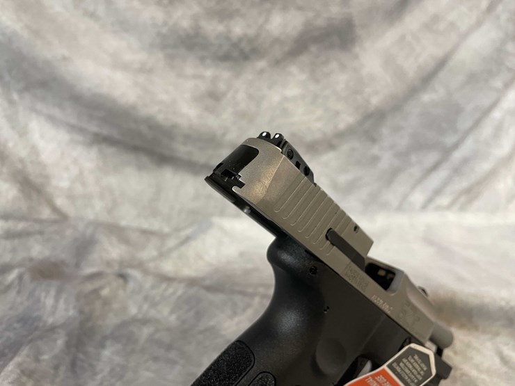 #4778-•-taurus-g2c-compact-40-s&w-pistol,-sn:-agc106105-image-13