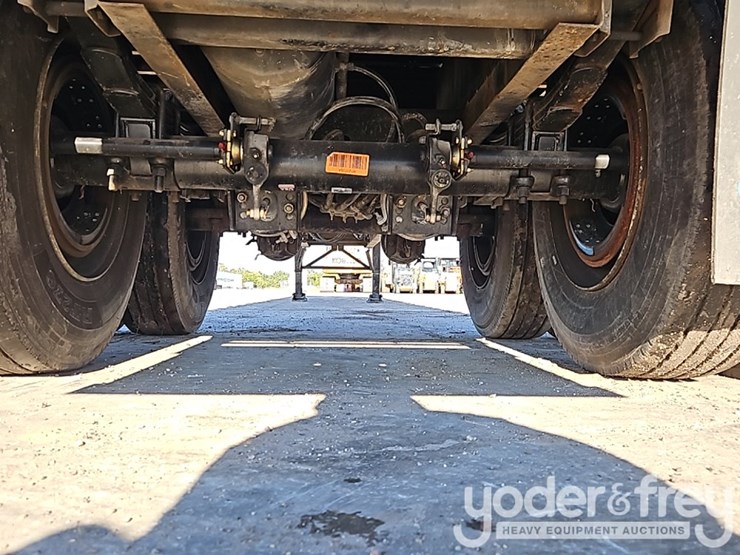 2002-utility-flatbed-image-9