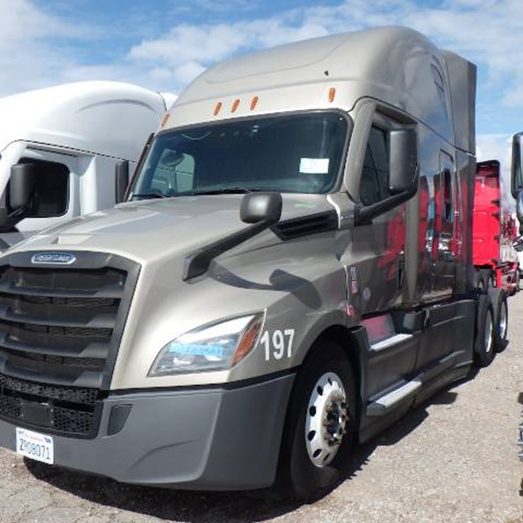 2022 FREIGHTLINER CASCADIA 126