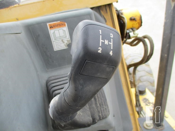 2004-new-holland-lv80-image-9