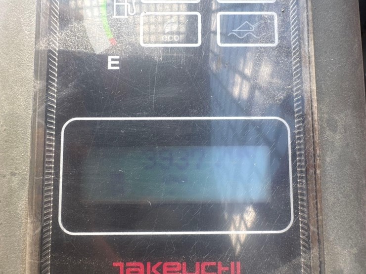 2015-takeuchi-tl10-image-25