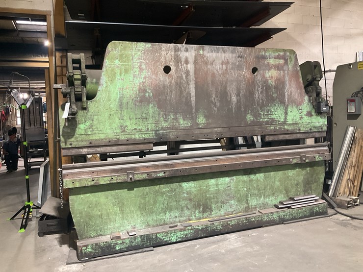 #105-•-175-ton-accur-press-brake-image-28