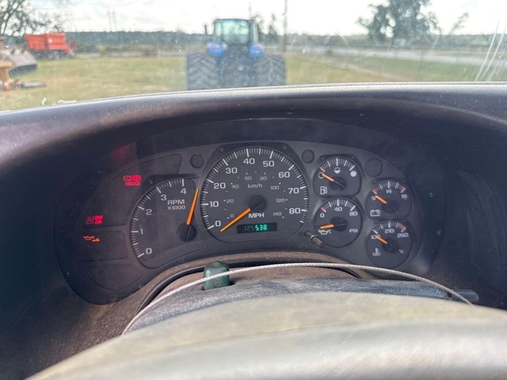 2005-gmc-c8500-chassis-truck-image-20