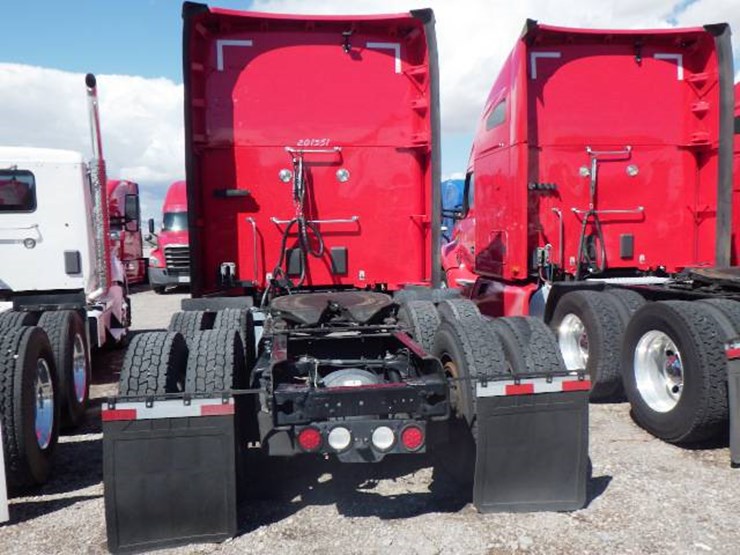 2020-kenworth-t680-image-7