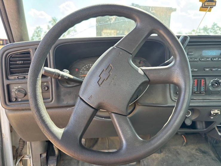 2007-chevrolet-silverado-image-24