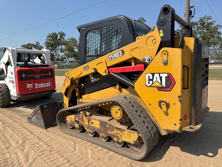 2020-caterpillar-259d3-image-9