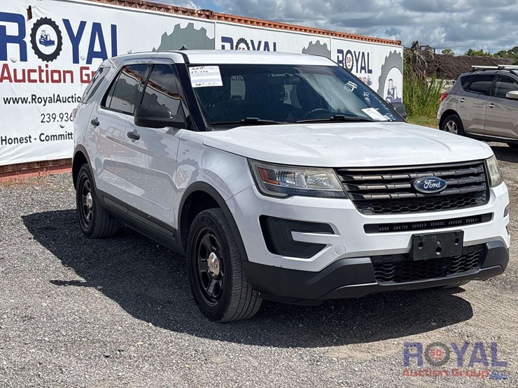 2018-ford-explorer-image-3