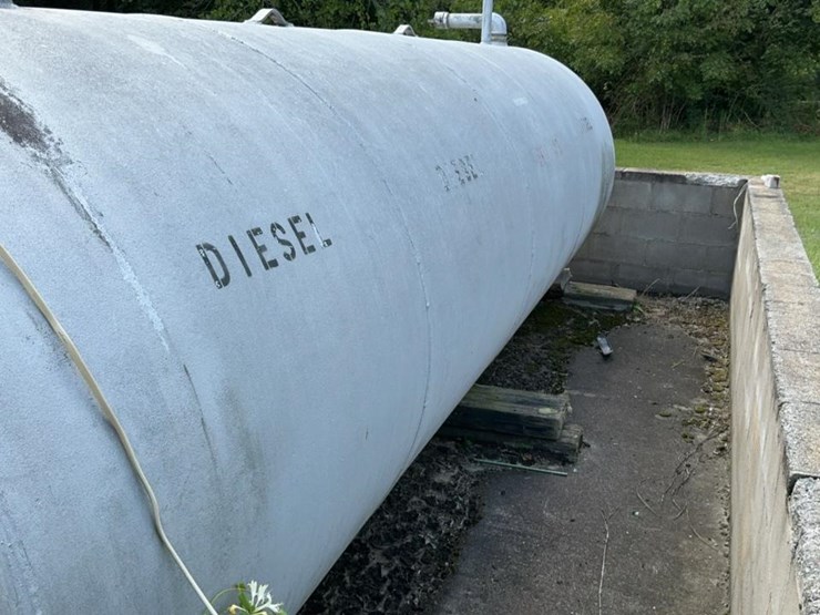 #202-•-fuel-tank-image-15