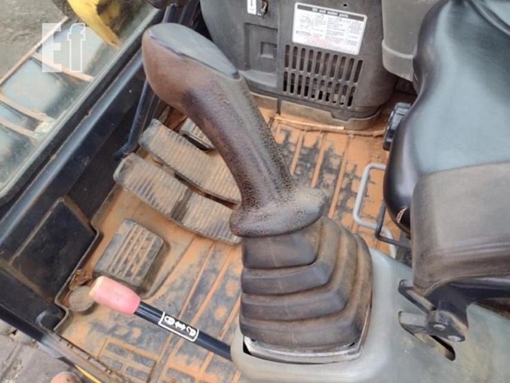 2018-yanmar-sv100-2a-image-10