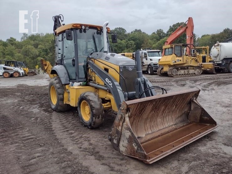 2019-deere-410l-image-36