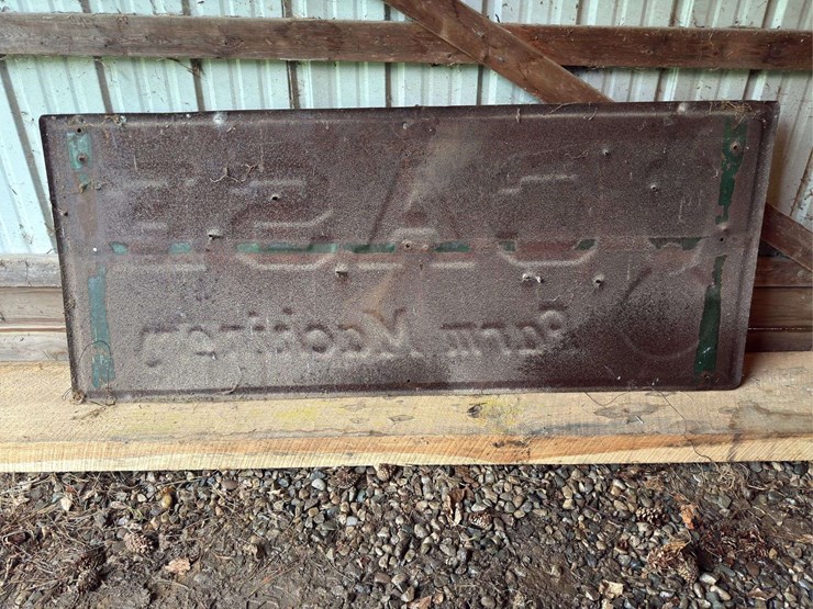 case-farm-machinery-sign-image-8