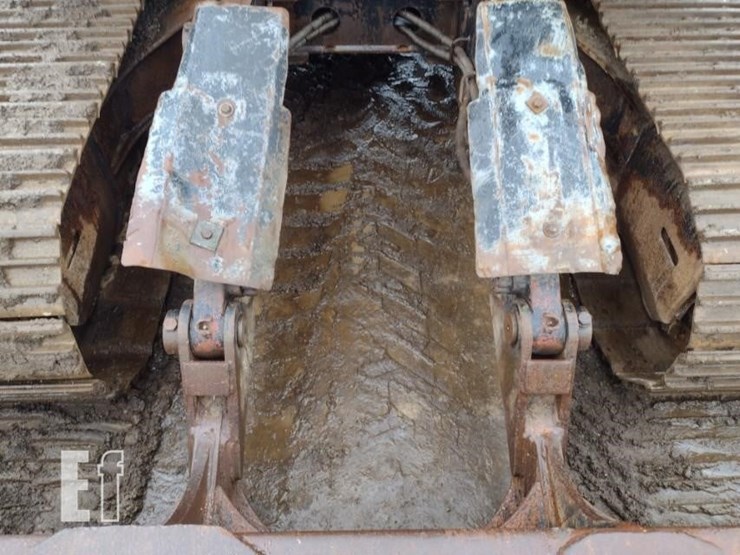2006-deere-120c-image-21