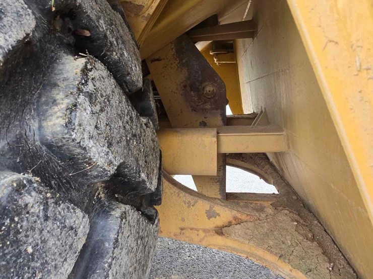 1998-caterpillar-615c-image-12