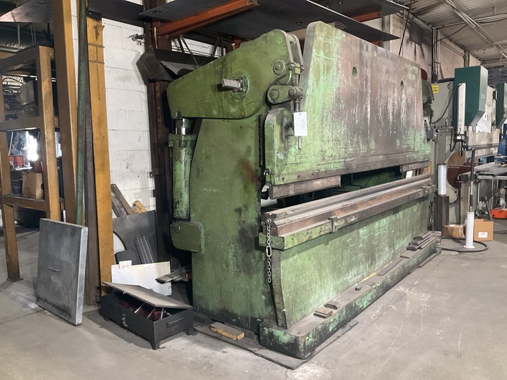 #105-•-175-ton-accur-press-brake-image-1