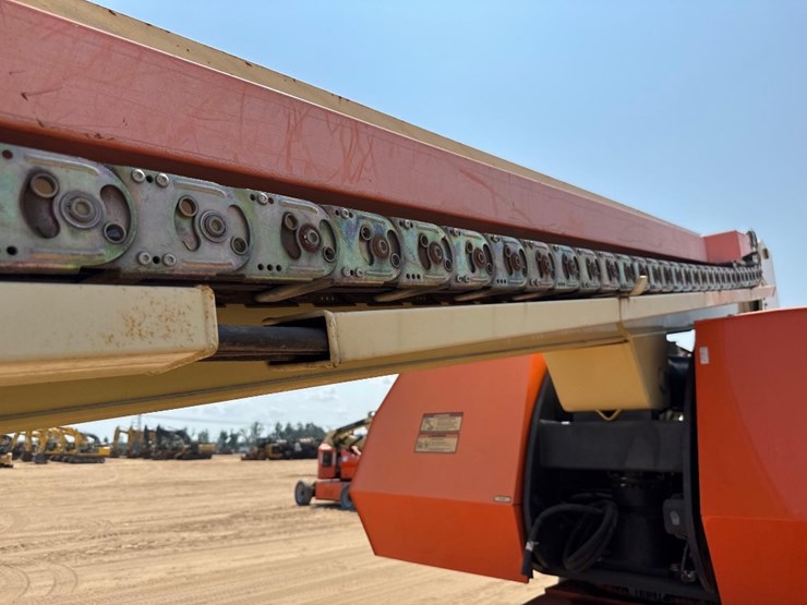 2008-jlg-800s-image-18
