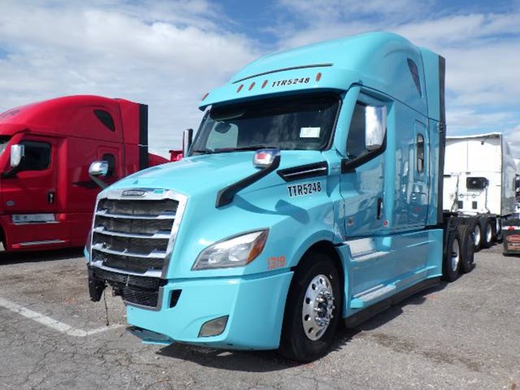 2023-freightliner-cascadia-126-image-1