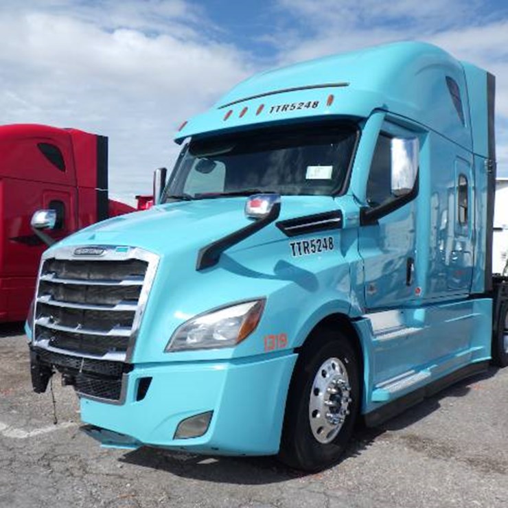 2023 FREIGHTLINER CASCADIA 126