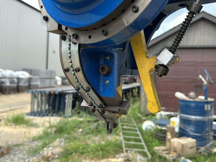 #132-•-rivet-machine-image-9