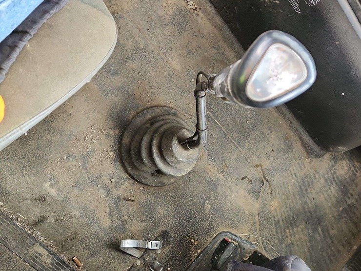 2007-international-durastar-4400-image-12