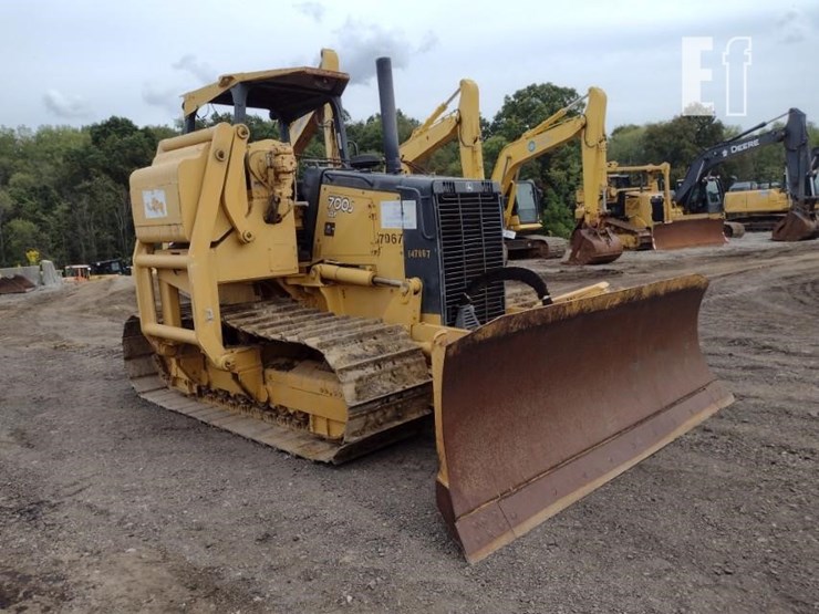 2007-deere-700j-lgp-image-48