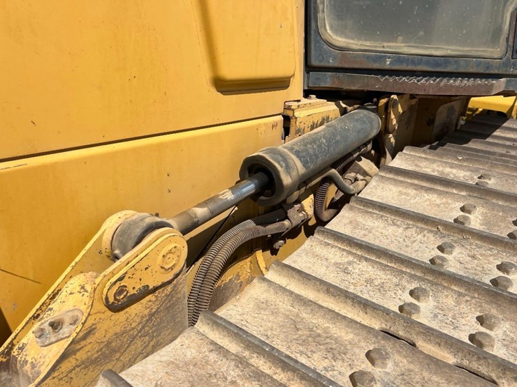 2012-caterpillar-d5k2-lgp-image-11