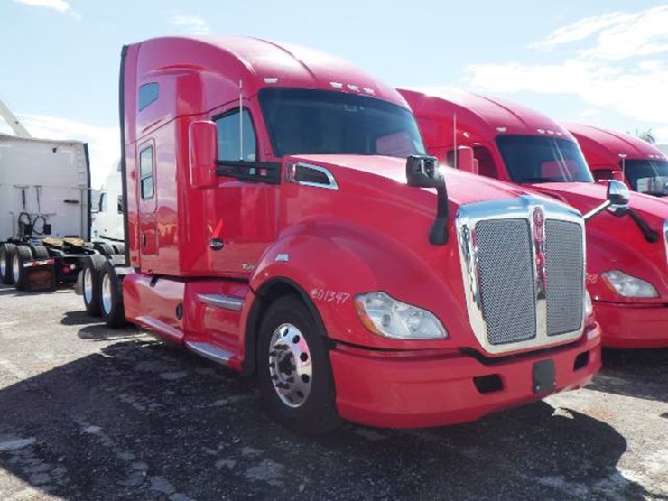 2020-kenworth-t680-image-2