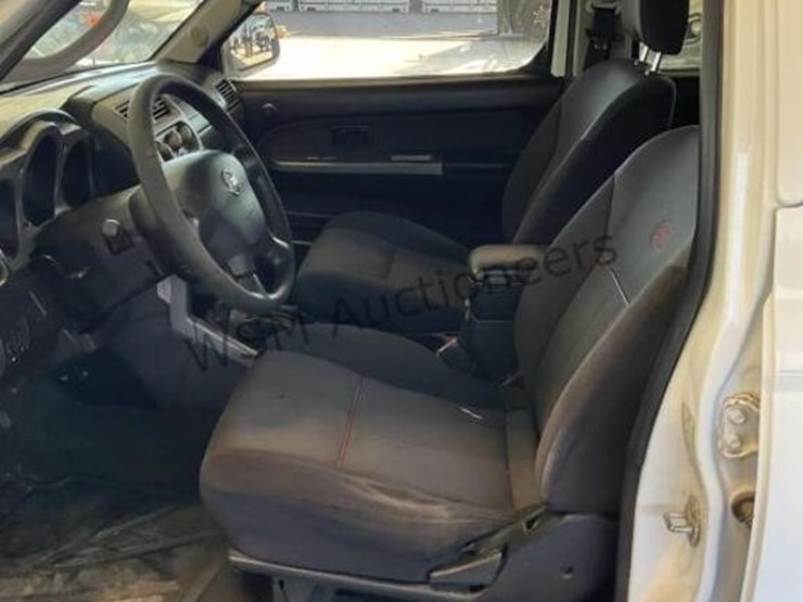 2002-nissan-frontier-image-20