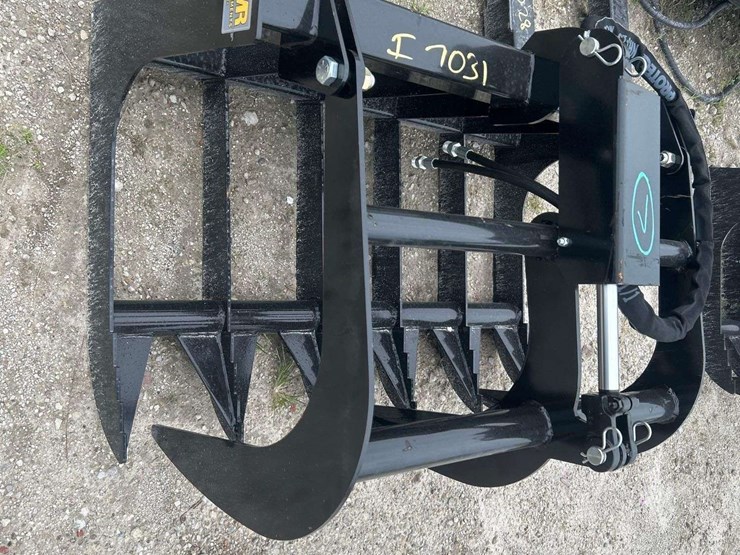 2025-jmr-40in-single-cylinder-grapple-skid-steer-attachment-image-1