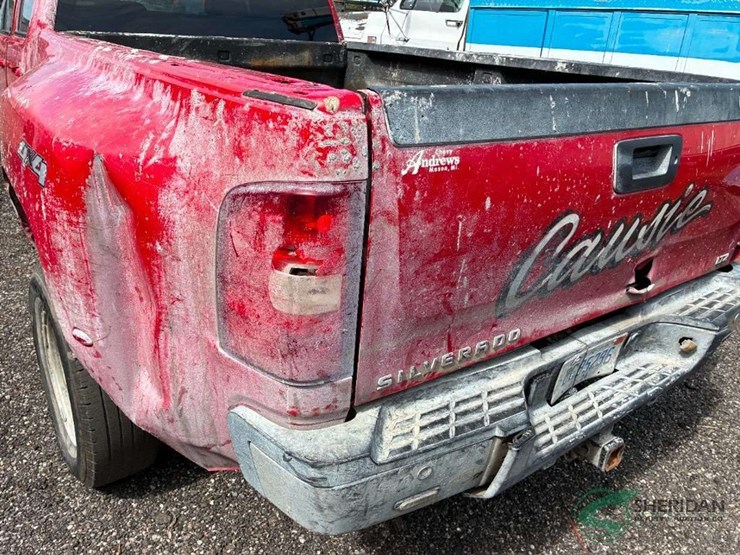 2008-chevrolet-silverado-image-10