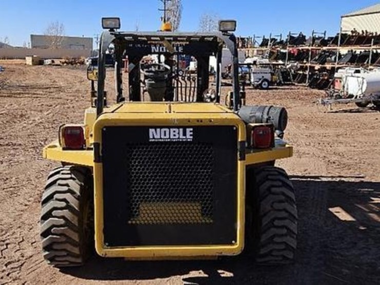 2012-all-terrain-forklift-image-4