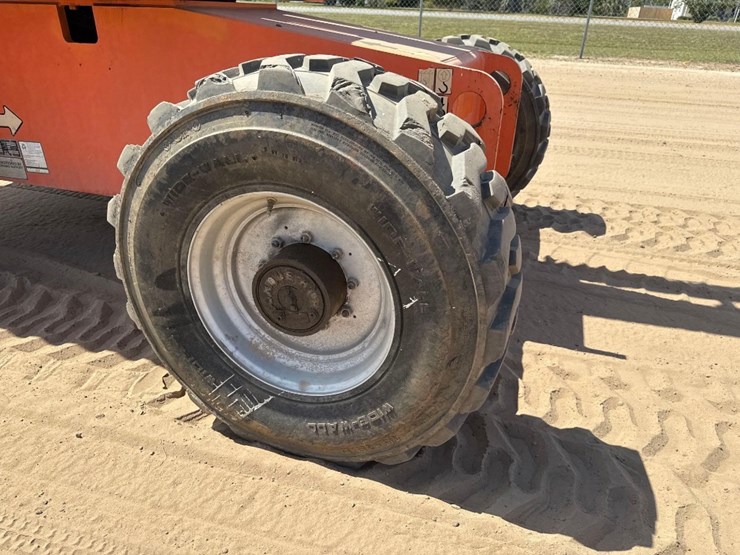 2005-jlg-660sj-image-9