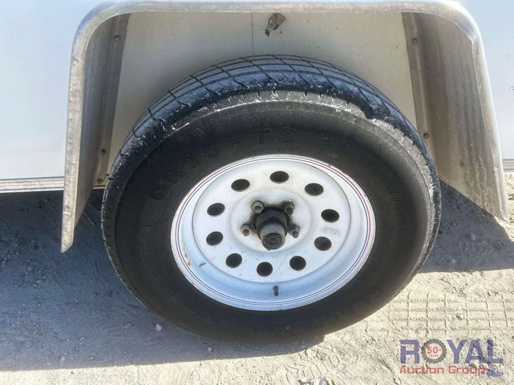 10ft-enclosed-cargo-trailer-image-11
