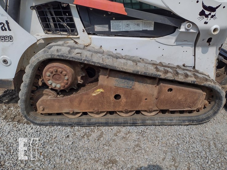2014-bobcat-t590-image-29