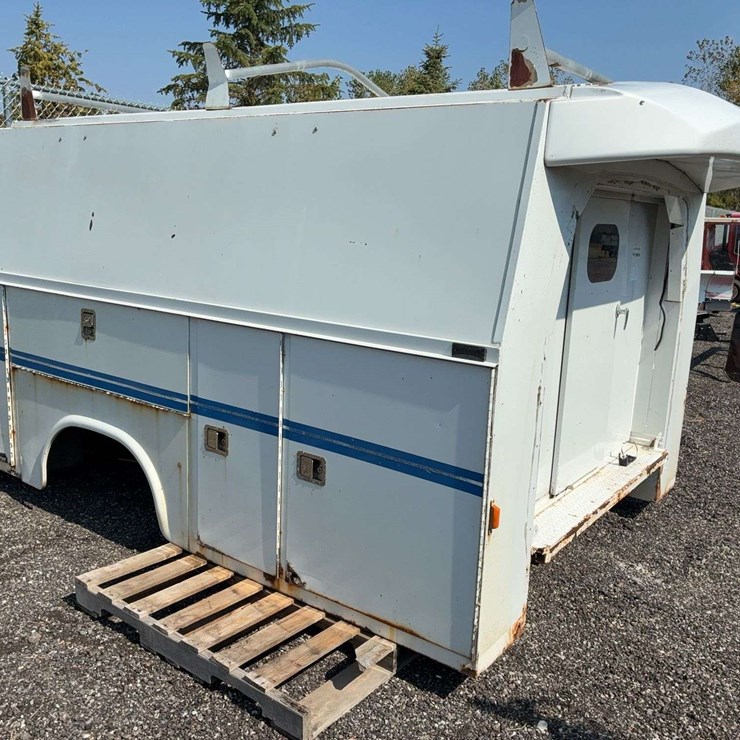Service body for dually truck 10ft knapeide
