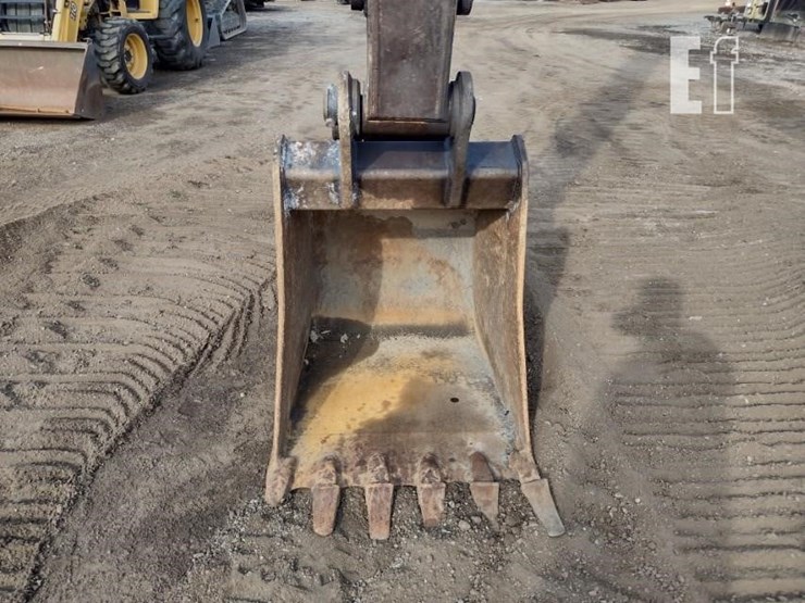 john-deere-210-image-14