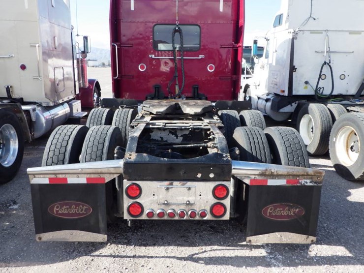 2003-peterbilt-379-image-7