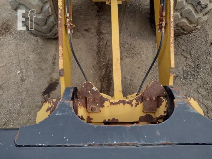 2020-caterpillar-930m-image-17