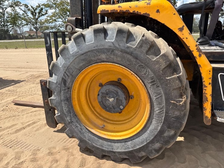 2012-jcb-930-image-10