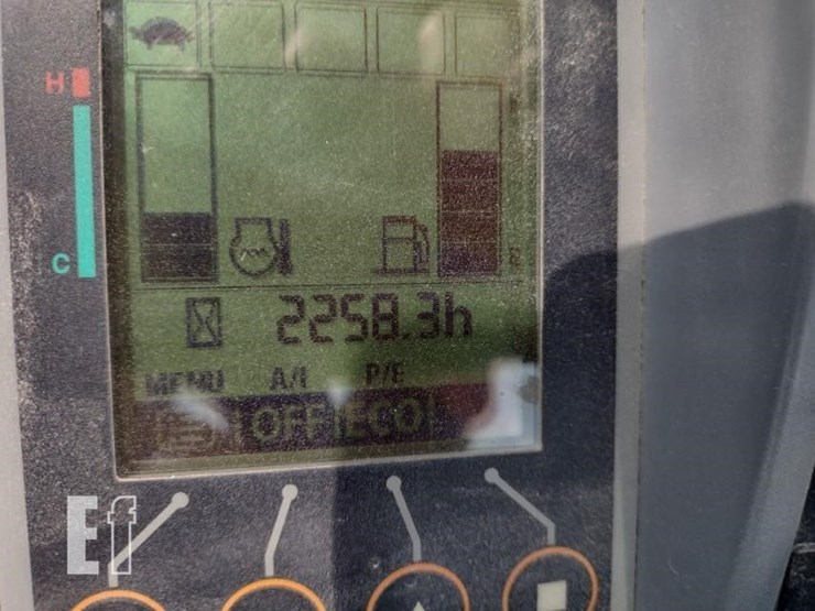 2017-deere-60g-image-6