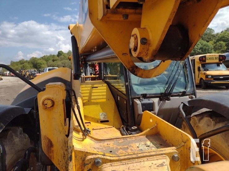 jcb-512-56-image-28