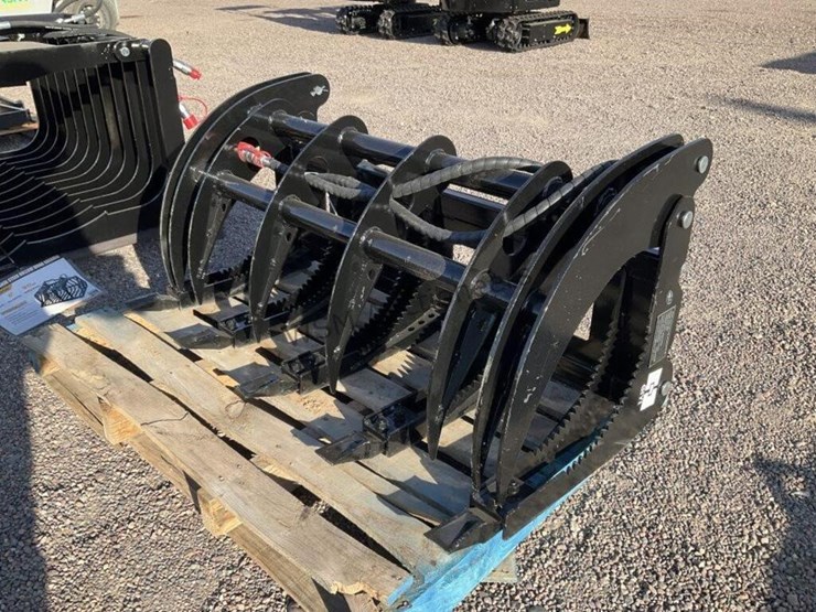 2025-giyi-mclg60-44in-grapple-for-stand-up-skid-image-2
