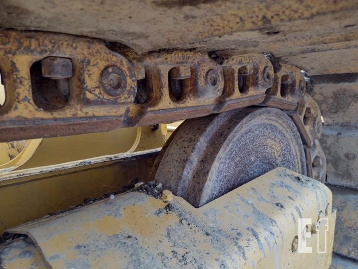 2007-deere-700j-lgp-image-35