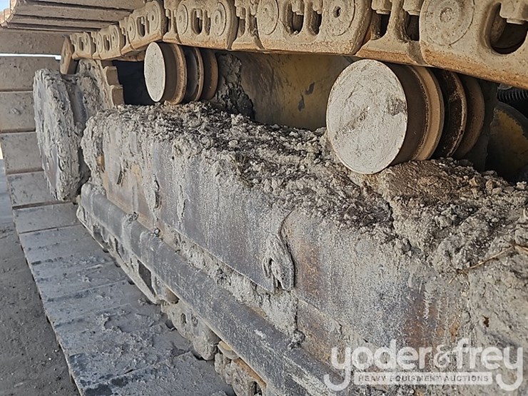 2014-caterpillar-d6k2-lgp-image-10