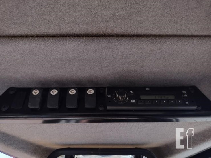 2015-caterpillar-d6n-xl-image-9