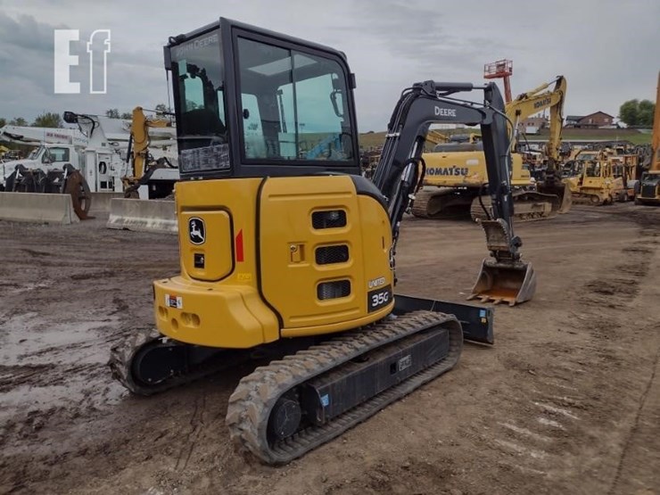 2023-deere-35g-image-49